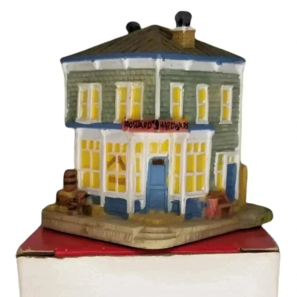 Liberty Falls Other - Liberty Falls Collect Howard's Hardware AH103 Figurine
